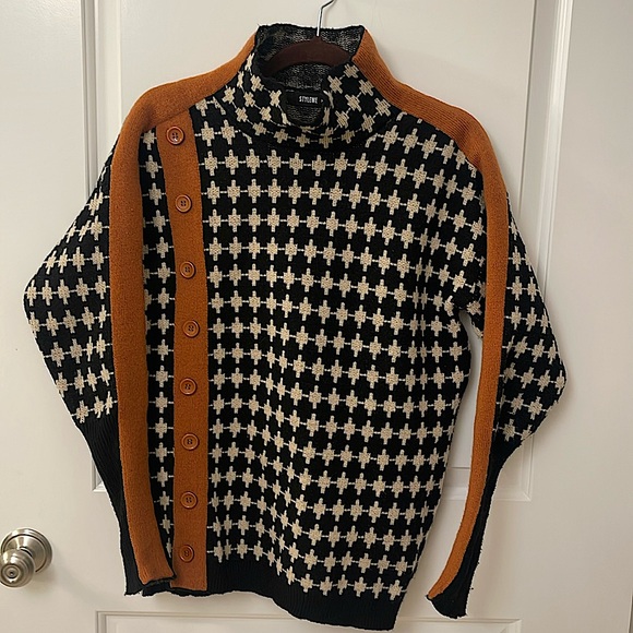 STYLEWE Geometric design sweater/ pull over/ med weight/ mock turtle next - Picture 1 of 7